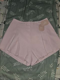 (Category: ) located in . Submitted by rewear_withlove (Listing ID 1454939007, Image 1). Description: .