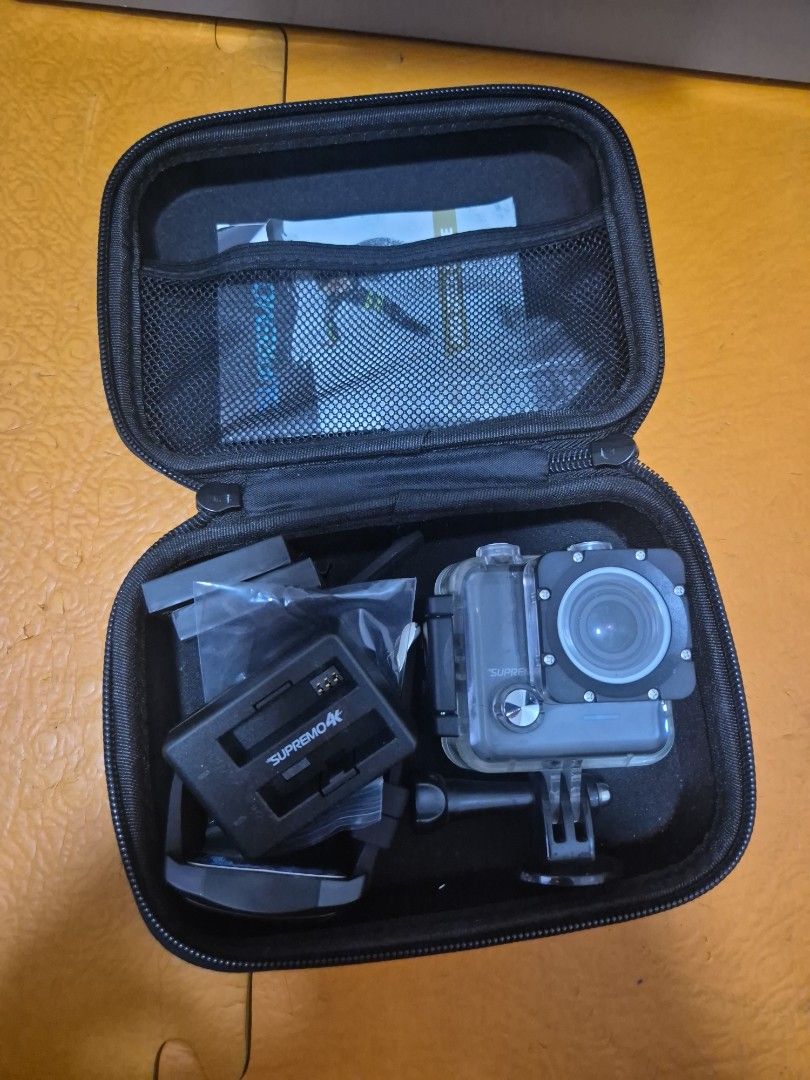 Supremo 4K Camera with Case (Category: Cameras) located in Malolos. Submitted by kdmvllrmn.54 (Listing ID 1454780002, Image 2). Description: Not sure if still working! Charging cable not included. Take all whatever is in the case. .