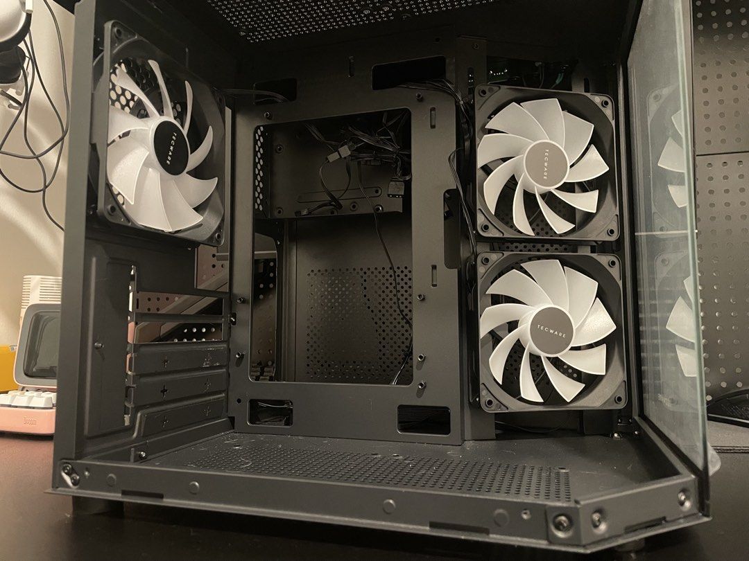 tecware vx Trinity M2 (Category: Computer Parts) located in Kuala Lumpur. Submitted by swiftshark_7be34d (Listing ID 1454769258, Image 2). Description: new set with box 3rgb fan rm70.