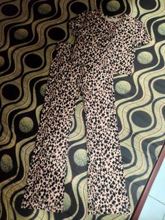 (Category: ) located in . Submitted by quennyscollection (Listing ID 1454758639, Image 1). Description: .