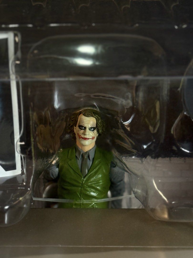The Joker Batman Begins Deluxe Box (Category: Figurines & Statues) located in Quezon City. Submitted by collectorsoftheforceph (Listing ID 1454861553, Image 3). Description: Sealed.