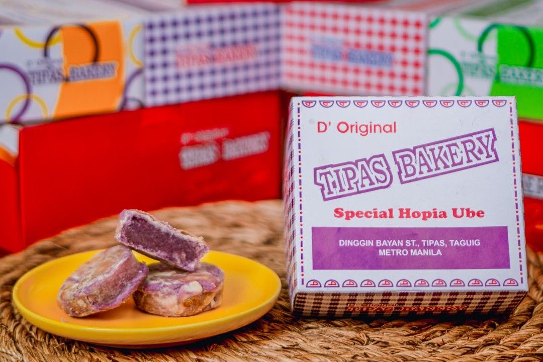 Tipas Bakery Special Hopia Ube (Category: Homemade Bakes) located in Tanza. Submitted by heyzel06 (Listing ID 1454803789, Image 1). Description: - Authentic Tipas Bakery Hopia Ube - Freshly baked goodness from Taguig - Classic ube flavor in every bite - Perfect for snacks or sharing with loved ones.