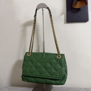 (Category: ) located in . Submitted by varietycloset (Listing ID 1454901047, Image 1). Description: .