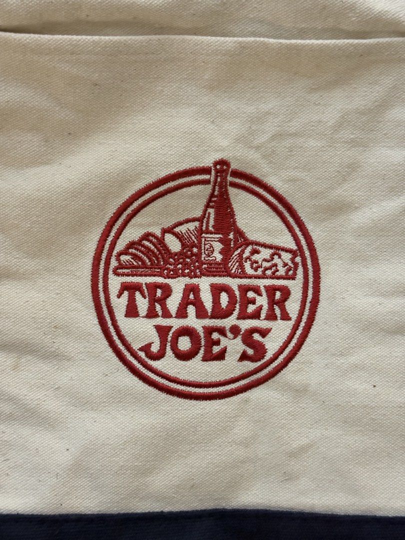 Trader Joe's Signature Tote Bag (Category: Tote Bags) located in San Fernando. Submitted by jdtyy (Listing ID 1454873913, Image 2). Description: no issues got it originally from the USA get ur first tj tote and wear it everywhere. sfc la union.