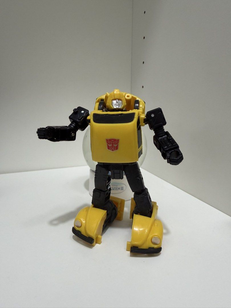 Transformers Retro G1 Carded Bumblebee (Category: Vintage Collectibles) located in Valenzuela. Submitted by tijsandteigen (Listing ID 1454896084, Image 1). Description: Back in card. Accessories still mint in card..
