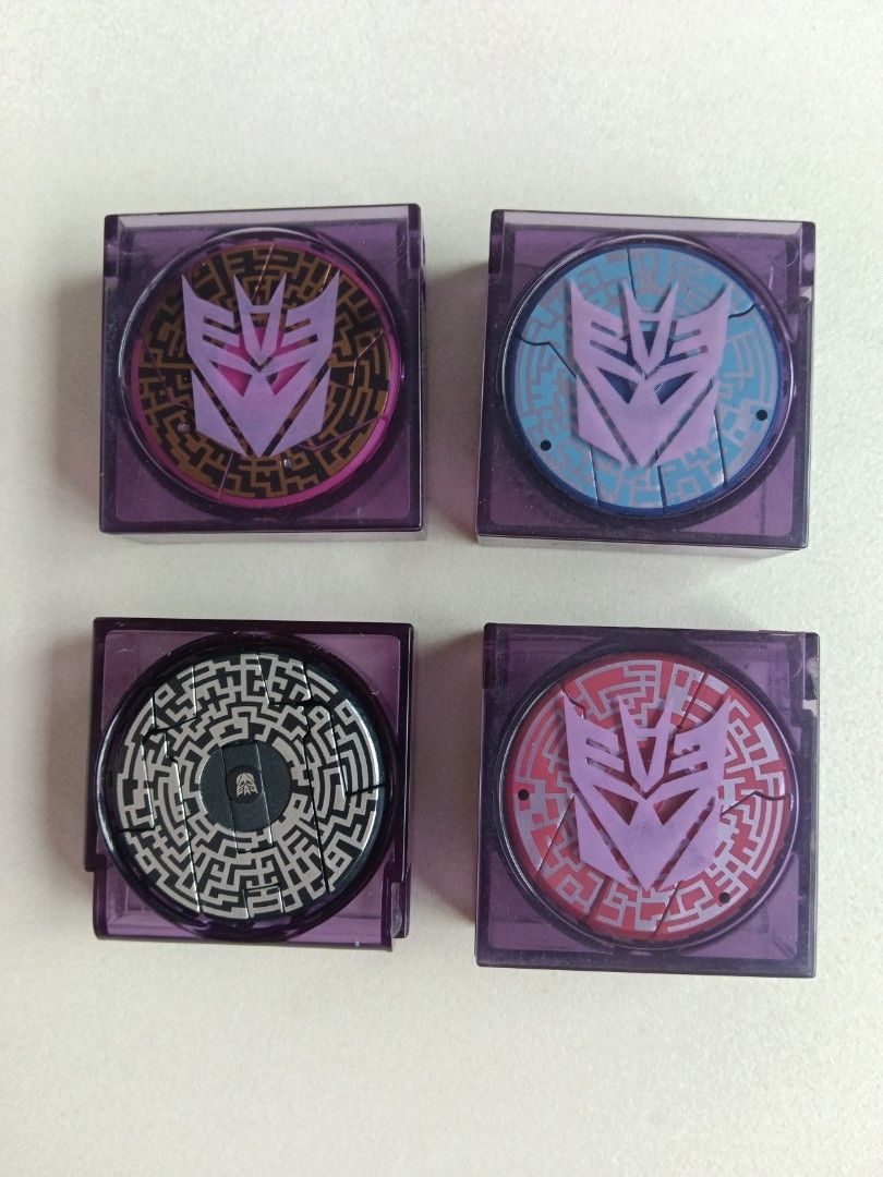 Transformers Robots (Category: Action & Battle Toys) located in Singapore. Submitted by alvinang75 (Listing ID 1454819048, Image 1). Description: 4 matchbox Size, Transformers Robots .