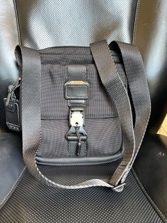 （分類：）位於 。 由 restythrift 提交（商品編號 1454806207，圖片 1）。簡介： 。