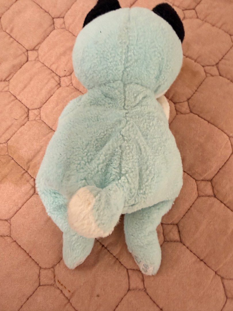 Ty Beanie Boos "Thunder" Husky Plush Toy (Category: Plushies & Soft Toys) located in Urdaneta. Submitted by inahlovetrends (Listing ID 1454919723, Image 2). Description: - Cute Ty Beanie Boos plush toy - "Thunder" the husky - Big sparkly blue eyes - Soft blue and white fur - Measures about 6 inches tall - Great for collectors or as a gift - Comes from a smoke-free home.