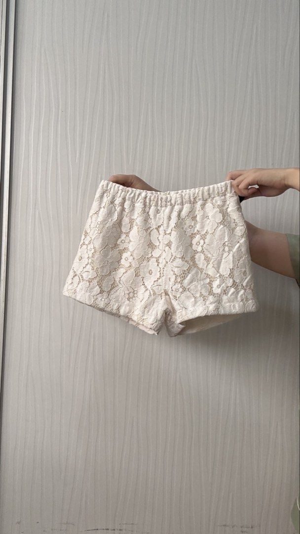Undo Studio Lace Set (Category: Sets or Coordinates) located in Quezon City. Submitted by shoppingcl (Listing ID 1454818012, Image 3). Description: • Brand new, never been worn • Retails for ₱3195.