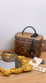(Category: ) located in . Submitted by vintage_sac (Listing ID 1454798149, Image 1). Description: .