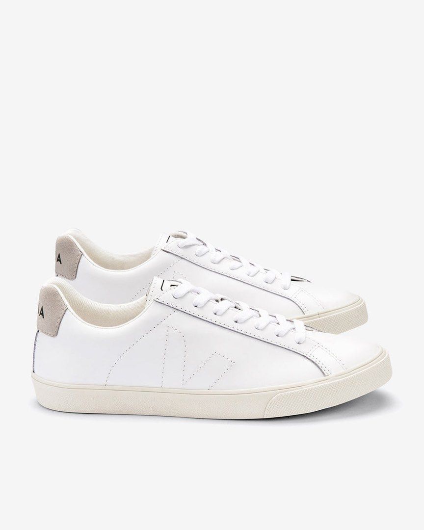 Veja Esplar Extra White (Category: Sneakers) located in Manila. Submitted by cleesells (Listing ID 1454894871, Image 1). Description: VEJA is a sustainable footwear brand that blends style, innovation, and environmental responsibility. Founded in 2004 in France, the brand is committed to creating high-quality sneakers using eco-friendly materials like organic cotton, wild rubber from the Amazon rainforest, and responsibly sourced leather. With a 