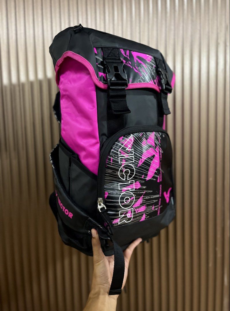 Victor BADMINTON Backpack Pink Black (Category: Backpacks) located in Dipolog. Submitted by thirftnikaloy (Listing ID 1454911835, Image 1). Description: Victor BR5009 BADMINTON backpack (CLOSE TO BRAND NEW) CONDITION : 10/10 COLOR RATE : 10/10 (MATTE BLACK WITH SIDE PATTERNS✨) 6 COMPARTMENT ( Shoes, rackets, Garments and etc.) 1 POCKET FOR WATER BOTTLE All Working zipper PRICE: 📩📩 + SF ship to jnt OPEN FOR VC AND VOUCH EXTRA ASSURANCE STRICTLY 