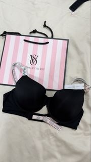 (Category: ) located in . Submitted by ying.preloved (Listing ID 1454802339, Image 1). Description: .