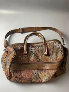 (Category: ) located in . Submitted by solothriftfinds (Listing ID 1454935490, Image 1). Description: .
