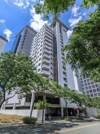 W Tower, BGC Ground Floor Commercial space for Rent (Category: Commercial) located in Manila. Submitted by steffie.yu (Listing ID 1454892029, Image 1). Description: 🏢 FOR LEASE | Commercial / Office Space ✨ W Tower, 1117 39th Street, Bonifacio Global City ✨Property Details ☑️ Ground Floor ☑️ Prime Street Front Location ☑️ Floor Area: 219.36 sqm Ideal for retail, showroom, clinic, office, café, or service business 💰 Lease Rate: ₱500,000/month Po