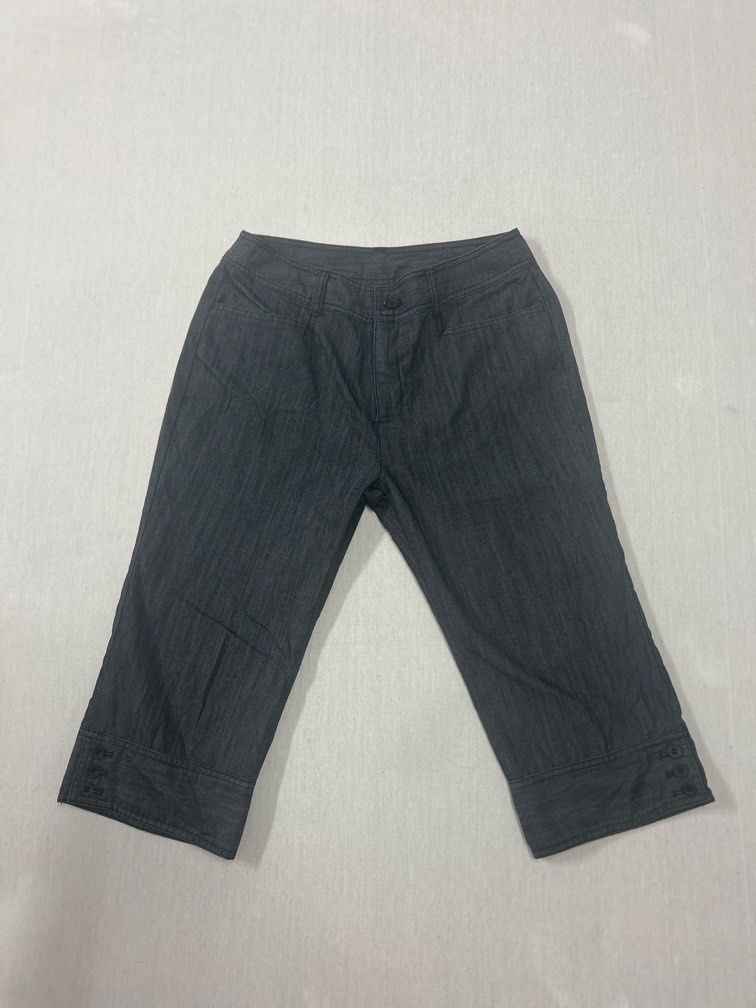 Wide leg capri pants (Category: Jeans) located in Malolos. Submitted by risen___ (Listing ID 1454875504, Image 1). Description: Length 27 inches.