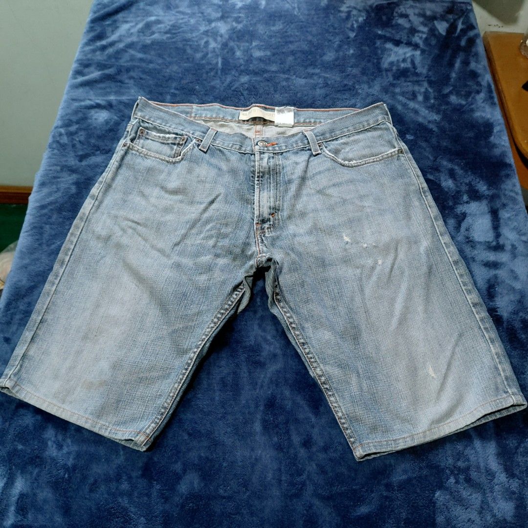 Y2K Levis 514 Slim Straight Denim Shorts (Category: Shorts) located in Aringay. Submitted by lloybaltazar (Listing ID 1454886677, Image 1). Description: Deadstock kaya wala problema sa tela, just the wash tag and back tag.