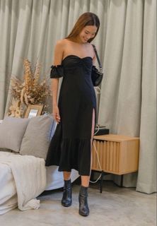 (Category: ) located in . Submitted by happyclosettt (Listing ID 1454919695, Image 1). Description: .