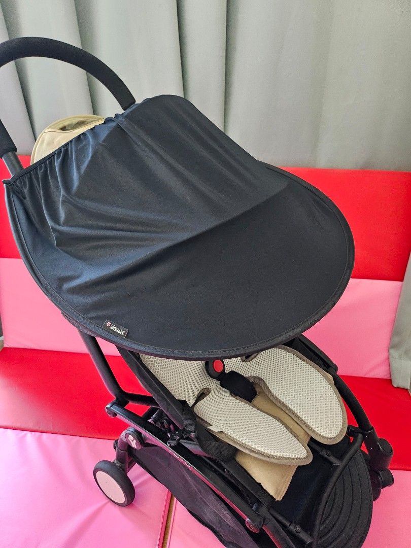 YOYO Stroller Liner & Sunshade Set (Category: Strollers) located in Manila. Submitted by ashleypark2019 (Listing ID 1454858391, Image 3). Description: YOYO stroller liner + sunshade set. The photos show both sides of the same liner — it is only 1 liner, not 2. Reversible stroller liner One side is soft and padded, providing extra comfort for your baby. The other side has a breathable mesh design with small openings, allowing better airflow and ke