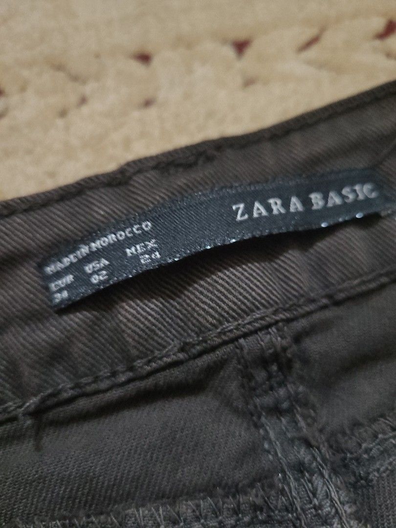 Zara Basic - Jeans (Category: Jeans & Leggings) located in Seremban. Submitted by asysof (Listing ID 1454913611, Image 3). Description: Brand Zara Basic - Vintage Deluxe Collection Colour Dark Chocolate Brown. Good to wear. Postage is RM8.00.