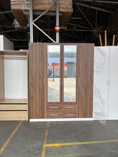 (Category: ) located in . Submitted by priceworthfurniture (Listing ID 1454782994, Image 1). Description: .