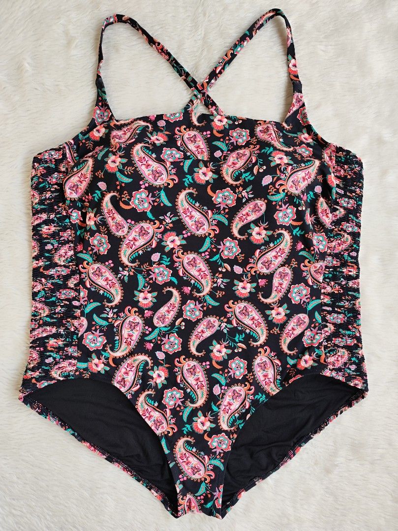 (2XL) Land's End Plus Size Swimsuit (Category: Bikinis & Swimsuits) located in Paranaque City. Submitted by tanz2014 (Listing ID 1455102318, Image 2). Description: 🥀𝐏𝐋𝐔𝐒 𝐒𝐈𝐙𝐄 𝐌𝐄𝐑𝐌𝐀𝐈𝐃🥀 🌻Like New🌻 ✨Brand: LAND'S END ➡️Built in Pad ➡️side tummy control 🌼Size: 2XL 💸Mine: P380 🅑🅐🅢🅘🅒 🅡🅤🅛🅔🅢 ⚡️𝚂𝚎𝚝𝚝𝚕𝚎 𝚢𝚘𝚞𝚛 𝚙𝚊𝚢𝚖𝚎𝚗𝚝 𝚘𝚗 𝚝𝚒𝚖𝚎 ⚡️𝙽𝚘 𝚁𝚎𝚝𝚞𝚛𝚗, 𝙽𝚘 𝙴𝚡𝚌𝚑𝚊𝚗𝚐𝚎. ⚡𝙽𝚘 𝙲𝚊𝚗𝚌𝚎𝚕𝚕𝚊𝚝𝚒𝚘𝚗 𝚘𝚏 �