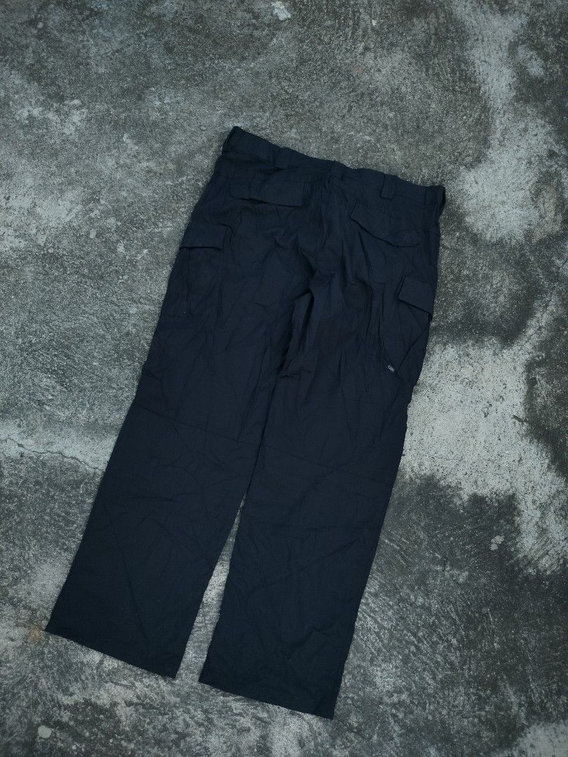 5.11 Tactical Pants (Category: Jeans) located in Midsayap. Submitted by rogeandrei29987 (Listing ID 1455103442, Image 3). Description: 📌5.11 Tactical Pants •Crispy Condi •38-40 waist •40 length, 9 leg opening •10/10 cr •No issue/As New MOP: Gcash Courier✈️: Flash Express Unli vouch/Vc with item Loc: Parang, Maguindanao❤️ .