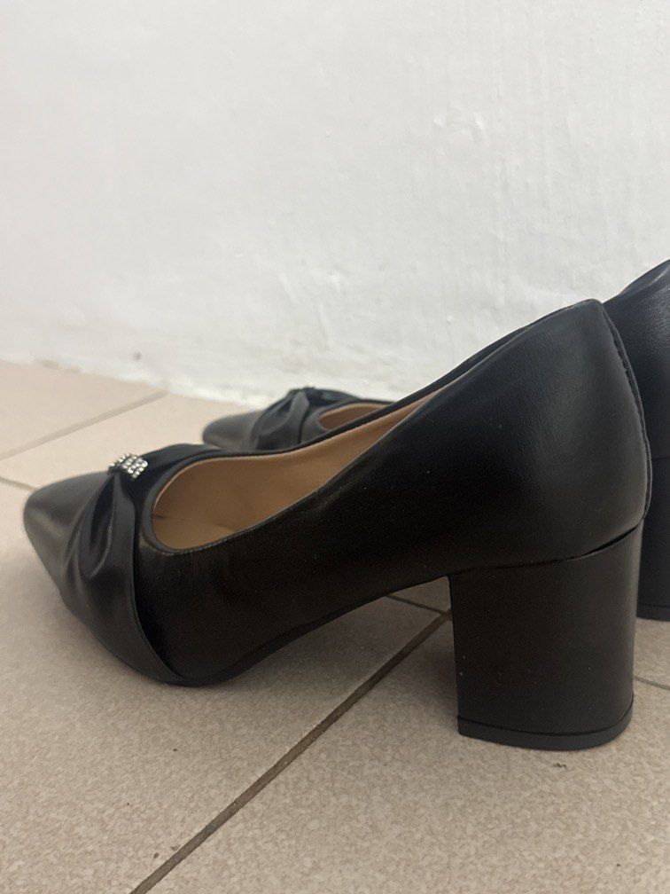 | BLACK HEELS (Category: Heels) located in Quezon City. Submitted by wise__geli (Listing ID 1454960444, Image 2). Description: Black Shoe Heels | School Shoe | Brand New.