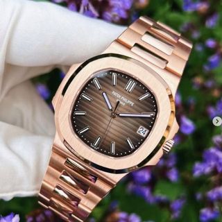 (Category: ) located in . Submitted by 0000watchcollectsg (Listing ID 1454985207, Image 1). Description: .