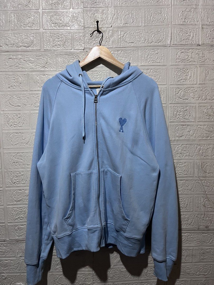 AMI ZIP UP HOODIE (Category: Coats, Jackets and Outerwear) located in Quezon City. Submitted by davidso682 (Listing ID 1455080427, Image 1). Description: AMI ZIP HOODIE L 29 W 23 Color Rate 10/10 As new Condition No issue 1100 .