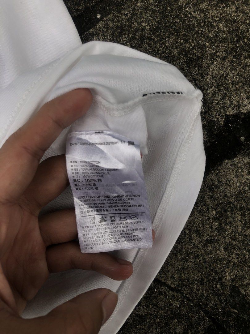 ARC’ TERYX (Category: Activewear) located in Mabalacat. Submitted by makithrift30 (Listing ID 1455048645, Image 2). Description: DIMES: 23x28.5 CONDITION: 9.9/10 COLOR RATE: 9.5/10 ISSUE: NEEDWASH .