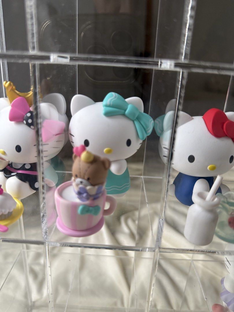 Assorted Hello kitty (Category: Designer & Blind Box Toys) located in Singapore. Submitted by koji07 (Listing ID 1455043560, Image 3). Description: Assorted Hello kitty $5 each All for $20 Take all with acrylic display box $30 Zoom in for flaws, some have turned yellowish / not for fussy buyer.
