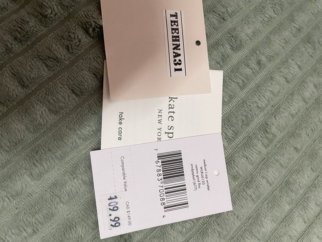 Authentic kate spade pink floral wrislet wallet (Category: Luxury Bags & Wallets) located in Caloocan City. Submitted by prelovedbybets (Listing ID 1455011879, Image 3). Description: 8.25x5.25 inches bought on usa with tag .