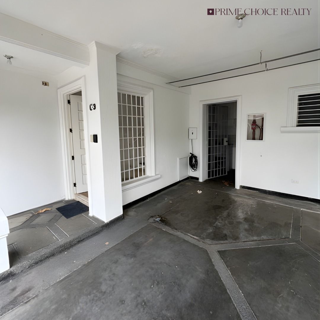 Ayala Woodside Homes, Quezon City (Category: Townhouse) located in Quezon City. Submitted by primechoicerealtyinc (Listing ID 1455023711, Image 3). Description: FOR SALE Townhouse with 2-Car Garage | Needs Renovation | Price Reduced 📍 Ayala Woodside Homes, Quezon City Property Details: • Floor Area: 133 sqm • Townhouse • 2 Bedrooms • 2-Car Garage • Needs renovation — ideal for buyers looking to customize and renovate according to their preferenc