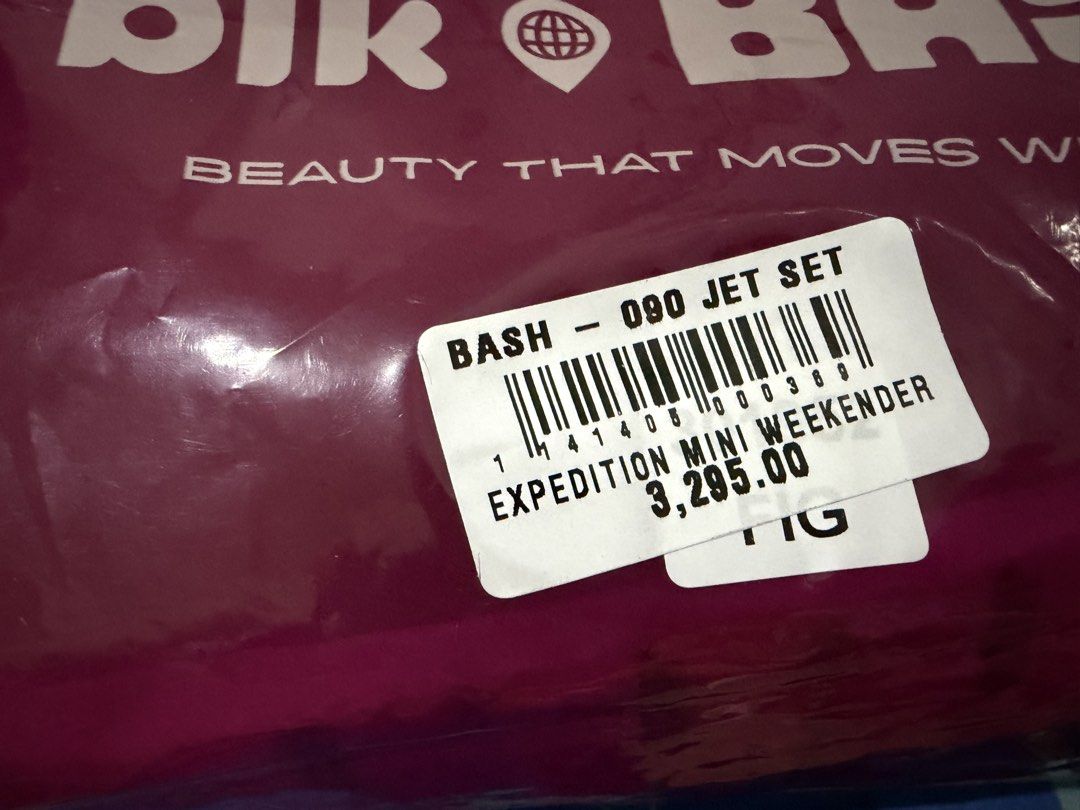 Bash Expedition Mini Weekender Mono Jet Set Brandnew (Category: Shoulder Bags) located in Lucena. Submitted by minimal_decluttering (Listing ID 1455086886, Image 2). Description: Onhand Sealed Brandnew.