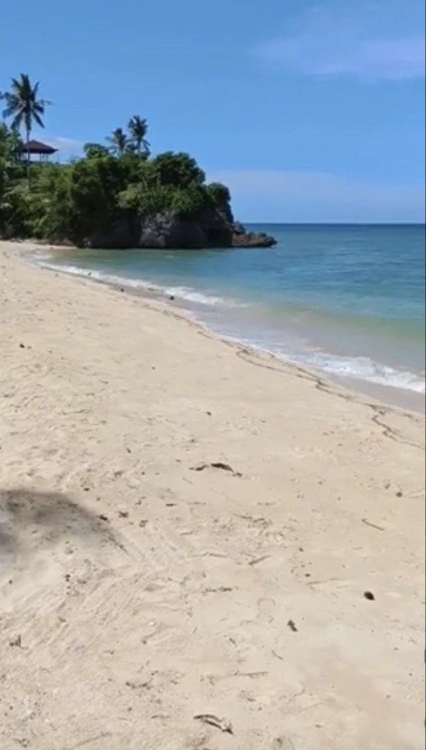 Beach Lot Rush Sale (Category: Lot) located in Makati City. Submitted by zhizb23 (Listing ID 1455030950, Image 2). Description: Beach Lot Rush Sale❗️❗️❗️ Location : Tigbawan Tabuelan Cebu Province Description: Cleaned Beach Lot with 📍 139 Bonsai Coconut Trees 📍 2 Mango Trees 📍 2,500 square meters 📍As is where is 📍with small Nipa House 📍Along the Road of Tigbawan Tabuelan 📍Beach Front 📍Complete Documents Kindly DM for more info… Angela .