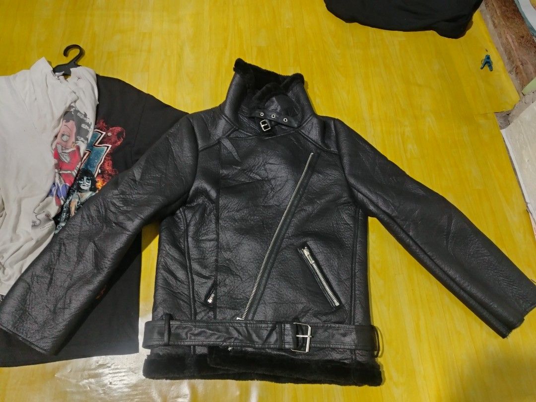 Black Faux Leather Fur Lined Biker Jacket (Category: Coats, Jackets and Outerwear) located in Lucena. Submitted by thrifteditem (Listing ID 1455051036, Image 3). Description: - Cool black biker jacket - Super warm with fur lining inside - Zip-up front and pockets - Great for colder weather - Stylish and edgy look - Ready for a new owner.