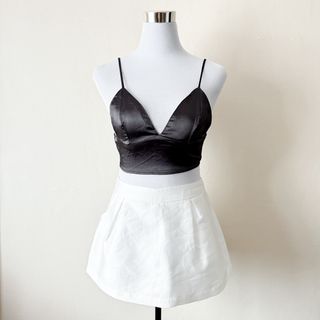 (Category: ) located in . Submitted by rosywardrobe (Listing ID 1454967955, Image 1). Description: .