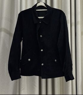 (Category: ) located in . Submitted by shopaholic_closet203 (Listing ID 1454985581, Image 1). Description: .