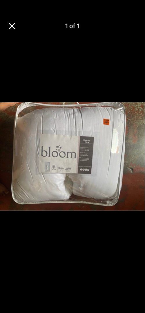 Bloom Maternity Pillow with Pillowcase Included (Category: Maternity Care) located in Quezon City. Submitted by lianas_preloved (Listing ID 1455019371, Image 1). Description: - Bloom Maternity Pillow for ultimate comfort during pregnancy. - Provides excellent support for hips, back, and tummy. - Designed for multiple sleeping positions. - Comes with a soft, washable pillowcase. - A must-have for expecting mothers seeking better sleep..