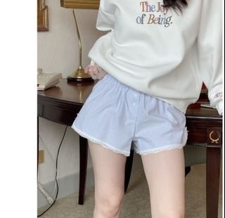 (Category: ) located in . Submitted by waffleyys (Listing ID 1454962929, Image 1). Description: .