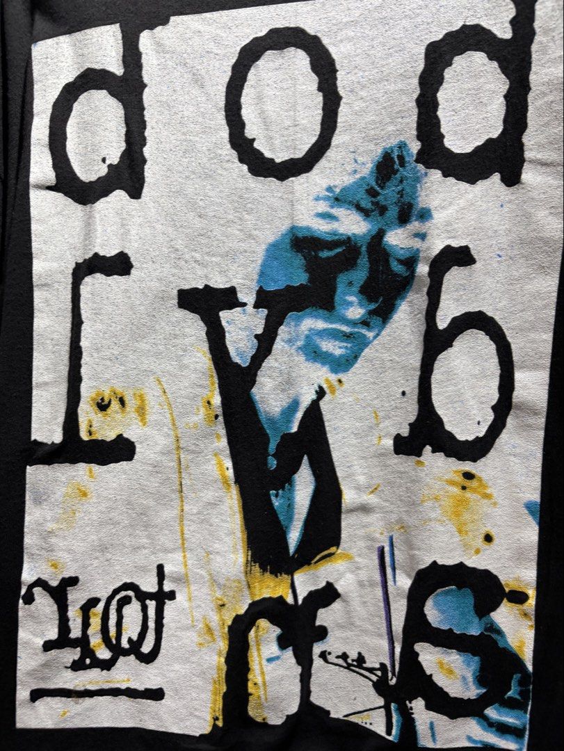 Bob Dylan 1992 tour (Category: Tshirts & Polo Shirts ) located in Ramon. Submitted by vanjho.x (Listing ID 1455086967, Image 3). Description: Bob Dylan 1992 tour Cut tag No Major flaws 23x33.
