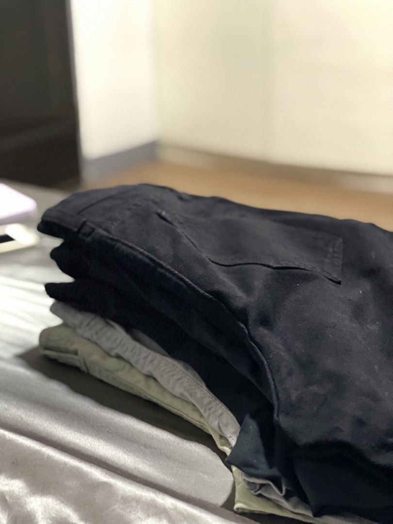 Branded Bottoms TAKE ALL 12 pcs (Category: Other Bottoms) located in Bulacan. Submitted by ynarandom (Listing ID 1455015756, Image 2). Description: BRANDED BOTTOMS 12pcs TAKE ALL Euro 32 (25-26 waistline) Euro 34 (26-27 wasitline) 📍SJDM, Bulacan Feel free to dm me po! 😊 rfs: declutter, no issues.