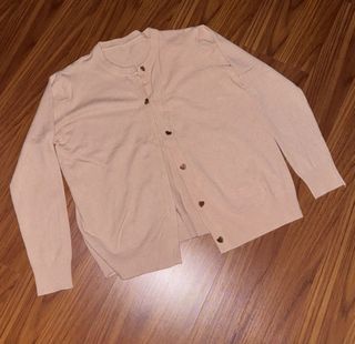 (Category: ) located in . Submitted by z4tii (Listing ID 1455057306, Image 1). Description: .