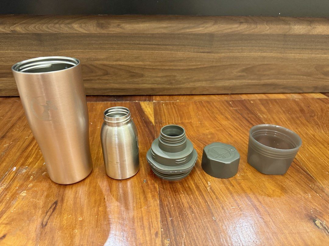 Ceres Chill Rose Gold (Category: Water Bottles & Tumblers) located in Mandaluyong City. Submitted by luvieestbelle (Listing ID 1454971370, Image 2). Description: .