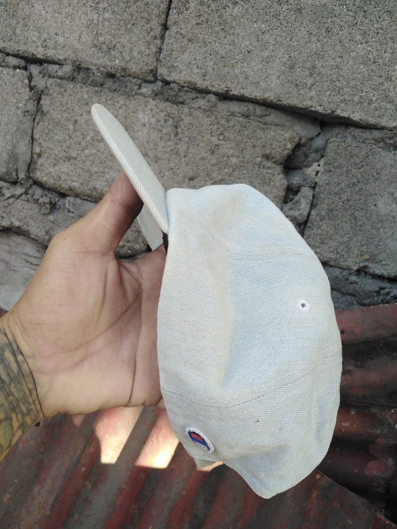 Champion (Category: Caps & Hats) located in General Santos City (Dadiangas). Submitted by evolveorrepeat (Listing ID 1455069818, Image 3). Description: Champion script- logo baseball cap Adjustable strapback Details posted Dm to purchase.