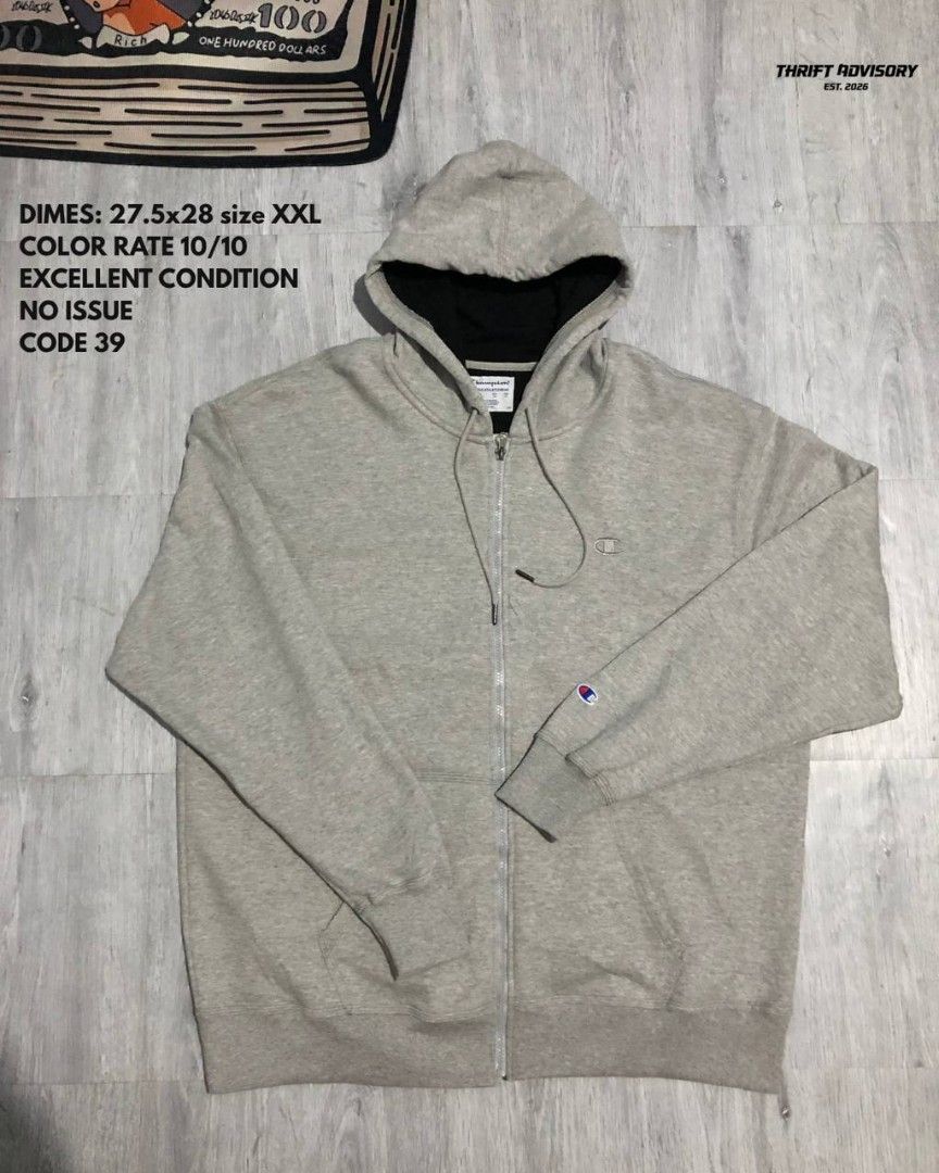CHAMPION ZIP HOODIE (Category: Coats, Jackets and Outerwear) located in Guagua. Submitted by captrcher (Listing ID 1455033846, Image 1). Description: .