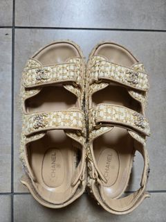 (Category: ) located in . Submitted by styledbyher (Listing ID 1455000780, Image 1). Description: .