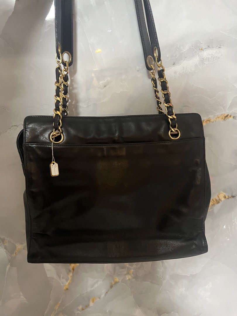 chanel vintage camera bag (Category: Shoulder Bags) located in Quezon City. Submitted by brand.selection (Listing ID 1455118679, Image 2). Description: with dustbag intsct hologram.