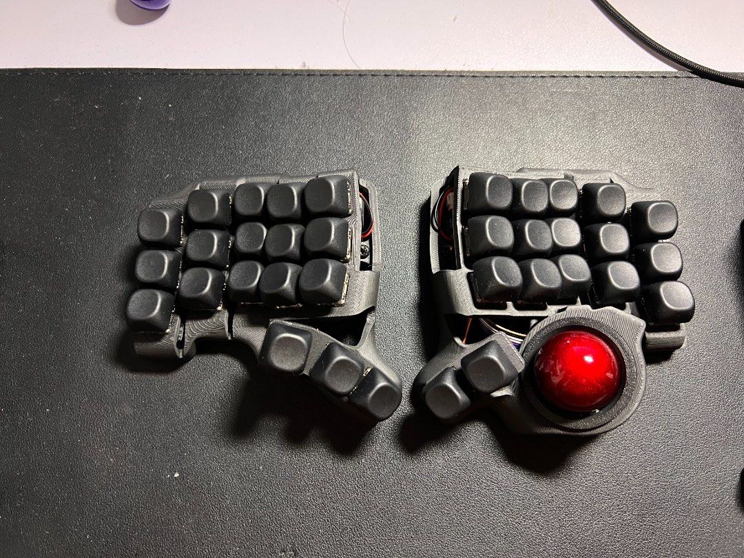 Charybdis Nano Wireless Split Keyboard (Category: Computer Keyboard) located in Taguig. Submitted by ian.marquez123 (Listing ID 1455102194, Image 1). Description: Charybdis Nano Wireless Split Keyboard – Custom Built Self Sourced Selling a custom-built Charybdis Nano Wireless Split Keyboard, perfect for ergonomic typing and everyday productivity. Specifications: * ✅ Wireless split ergonomic keyboard * ✅ 300mAh battery per half (up to 14 days of b